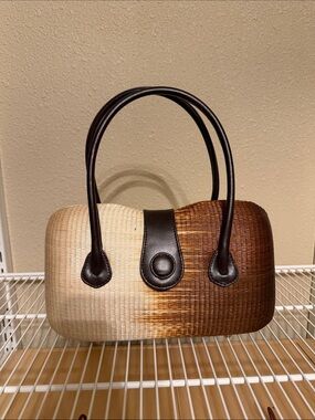 Le Sac. Handmade Hard-sided, Two-Tone Woven Shoulder Bag with Dark Brown Trim